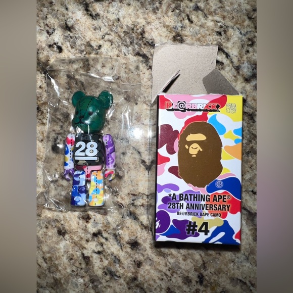 Bape Bearbrick - Picture 2 of 8